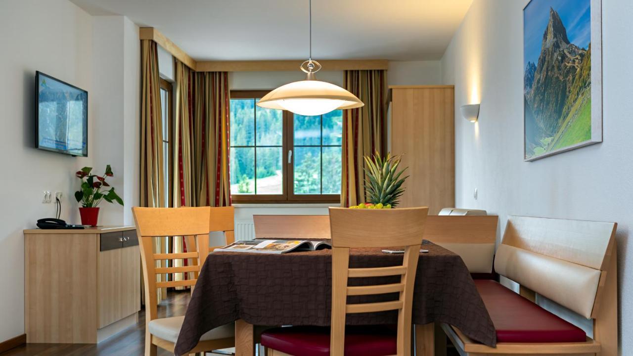Apart-Hotel Aurora Fiss Eksteriør billede