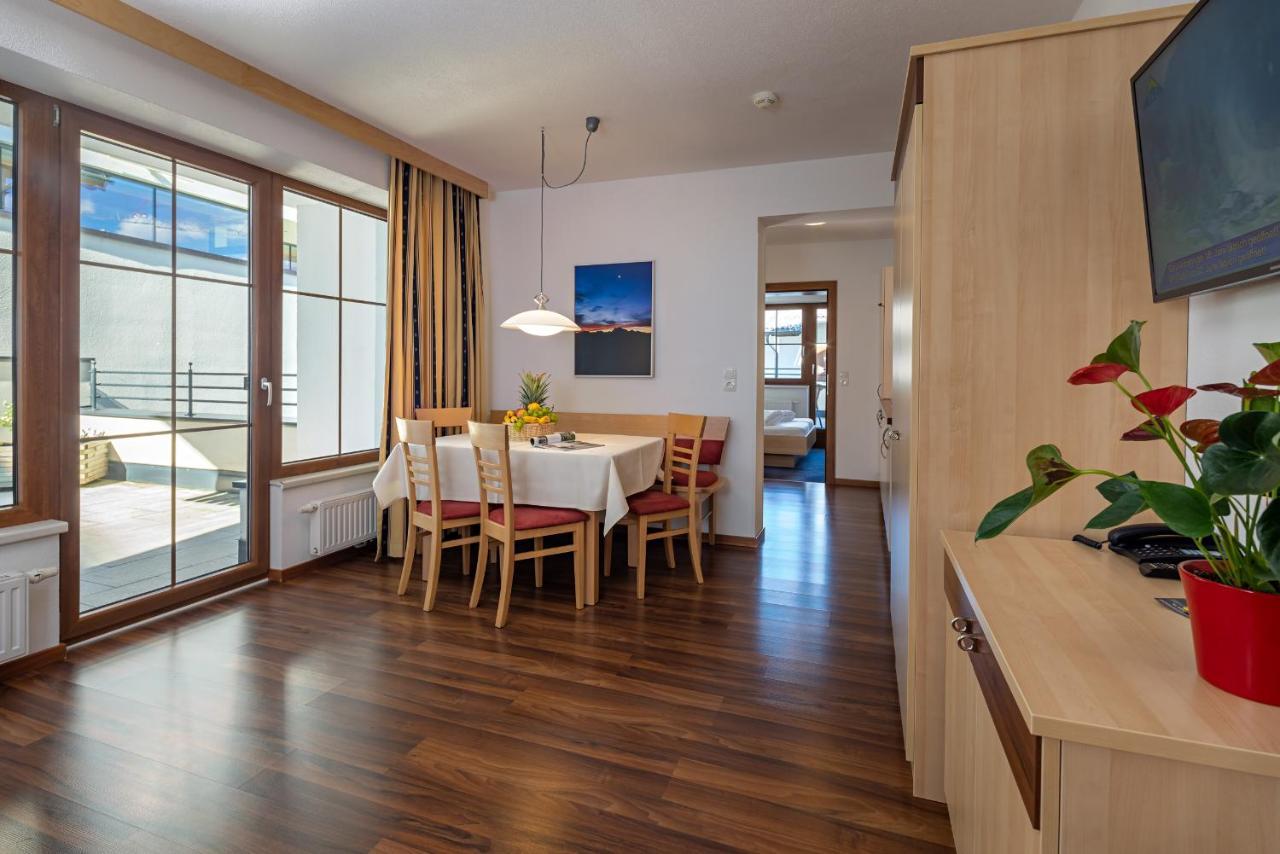 Apart-Hotel Aurora Fiss Eksteriør billede