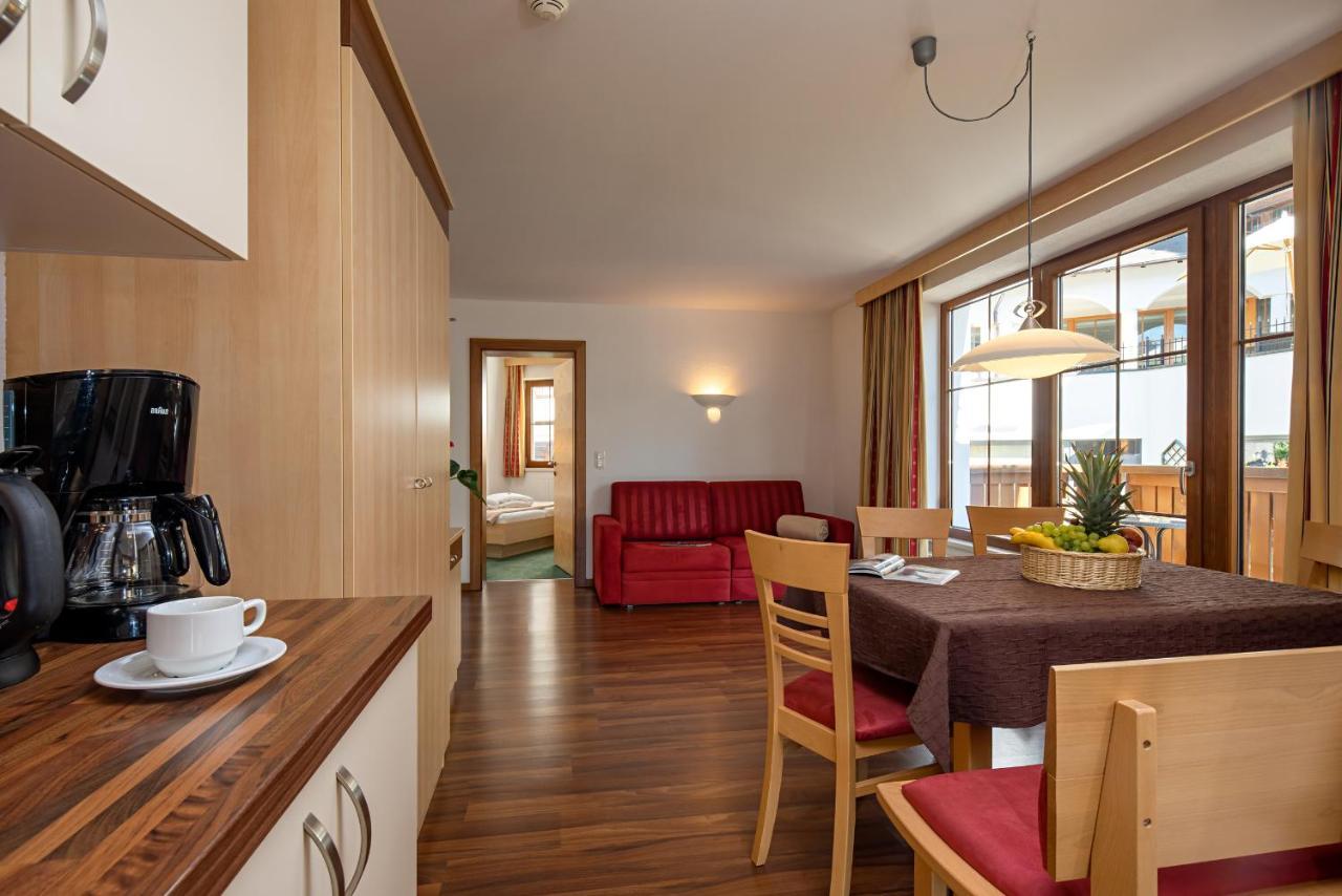 Apart-Hotel Aurora Fiss Eksteriør billede